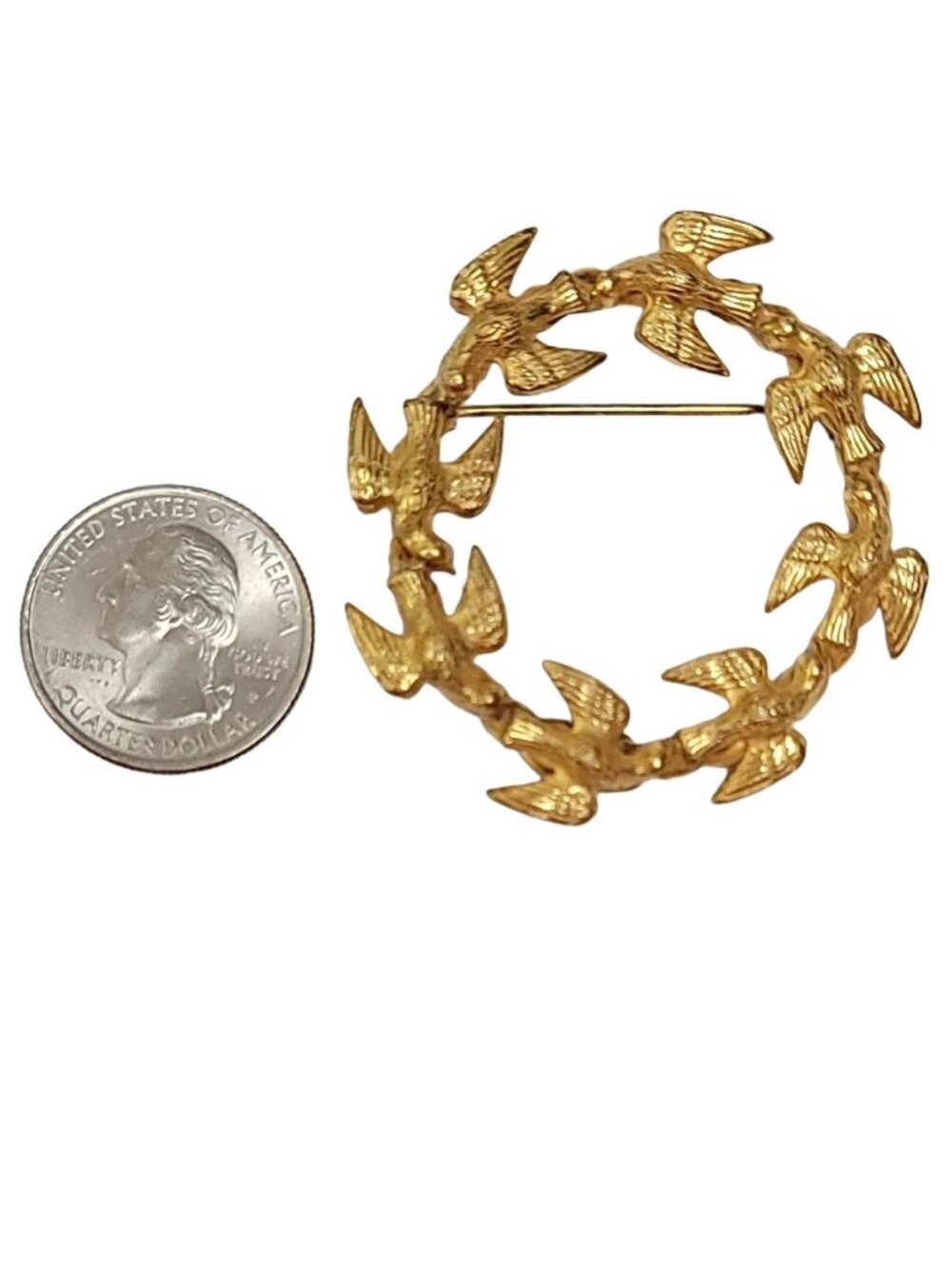 MMA Metropolitan Museum Of Art 1994 Dove Bird In Flight Round Wreath Brooch - Picture 4 of 6